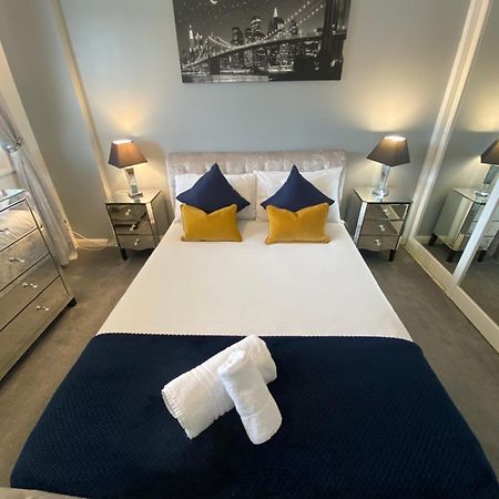 The Brook House - Spacious 3 Bed Home From Home In Burton Burton-upon-Trent Exterior foto