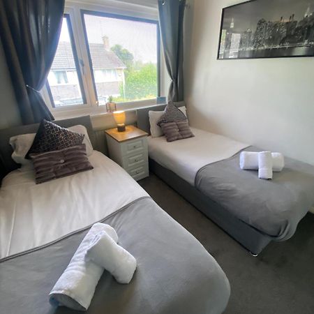 The Brook House - Spacious 3 Bed Home From Home In Burton Burton-upon-Trent Exterior foto