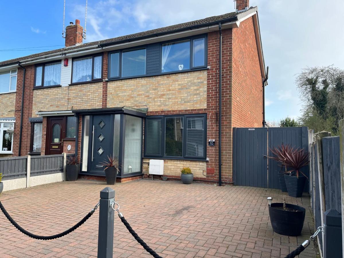 The Brook House - Spacious 3 Bed Home From Home In Burton Burton-upon-Trent Exterior foto