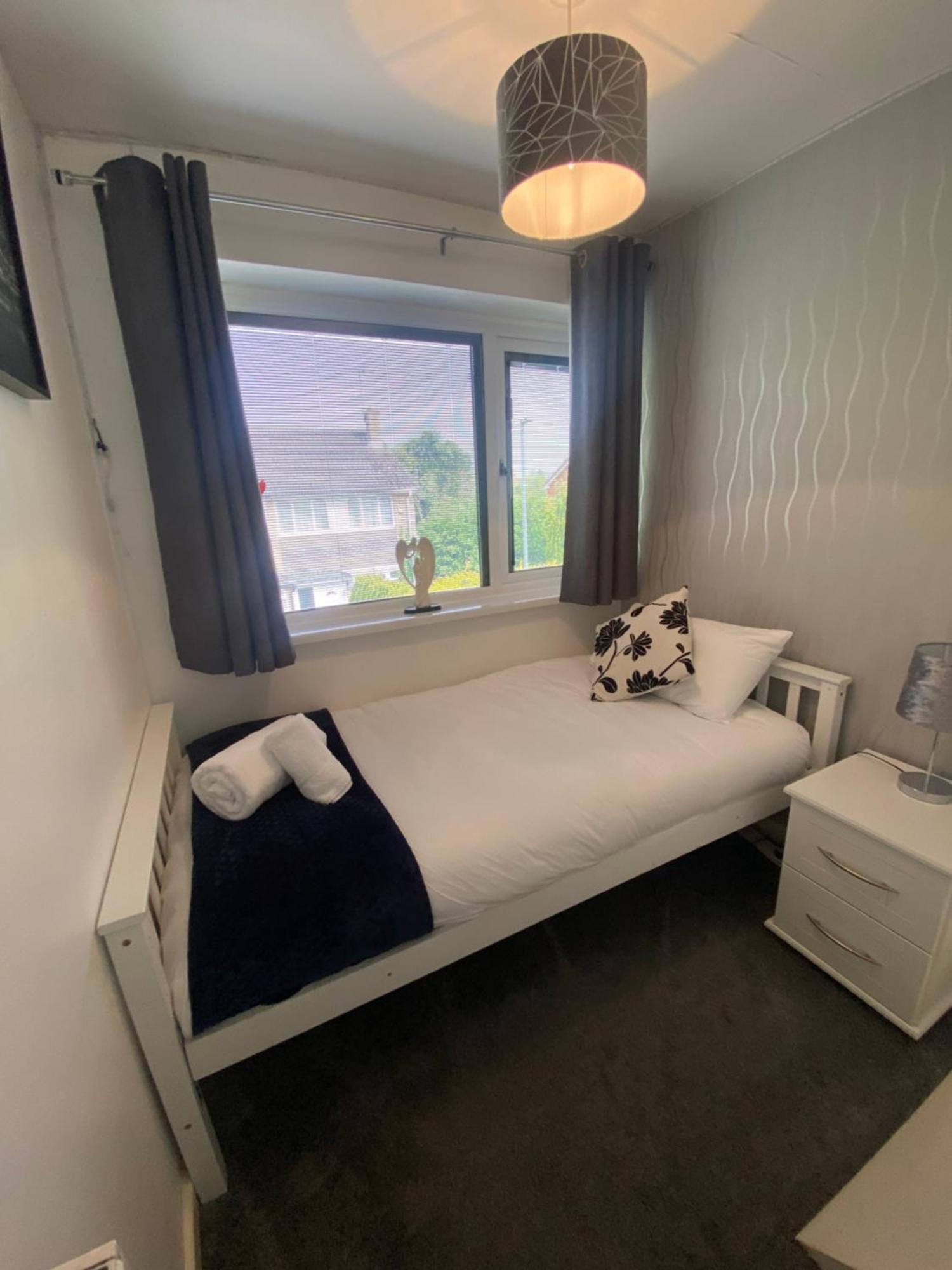 The Brook House - Spacious 3 Bed Home From Home In Burton Burton-upon-Trent Exterior foto